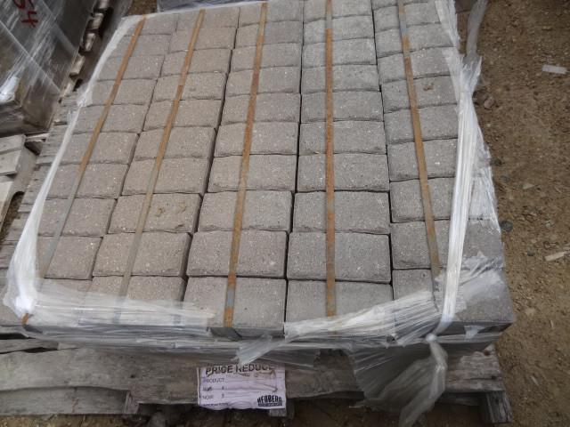 Cobble bronze granite 12 square pa...