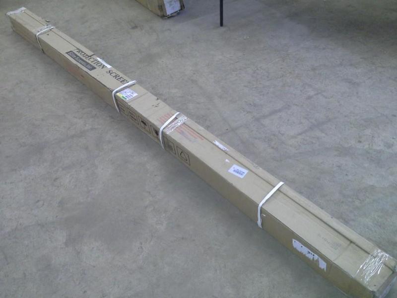 lot 106 image: Elite Screens Projection Screen
