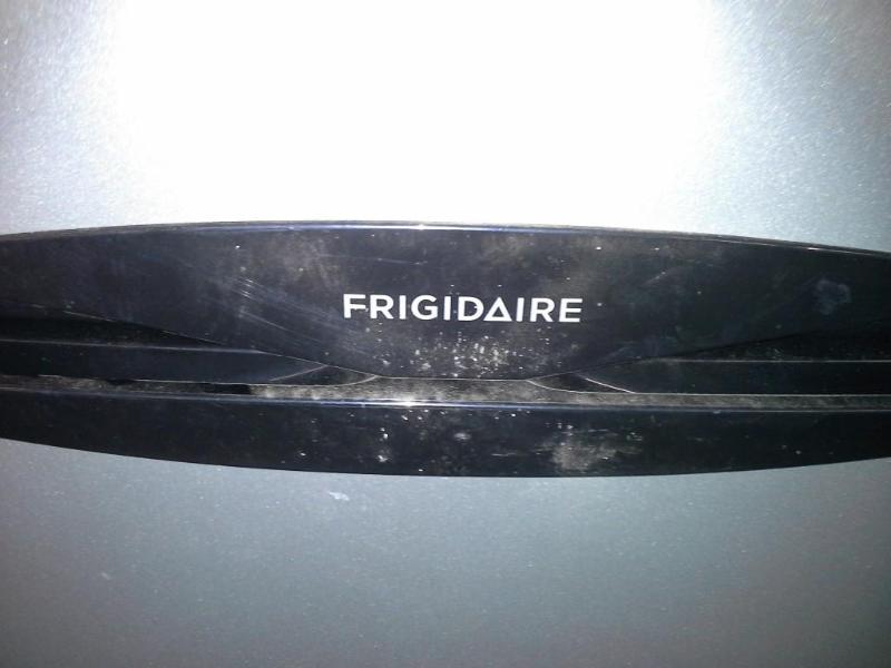 lot 160 image: Compact Refrigerator