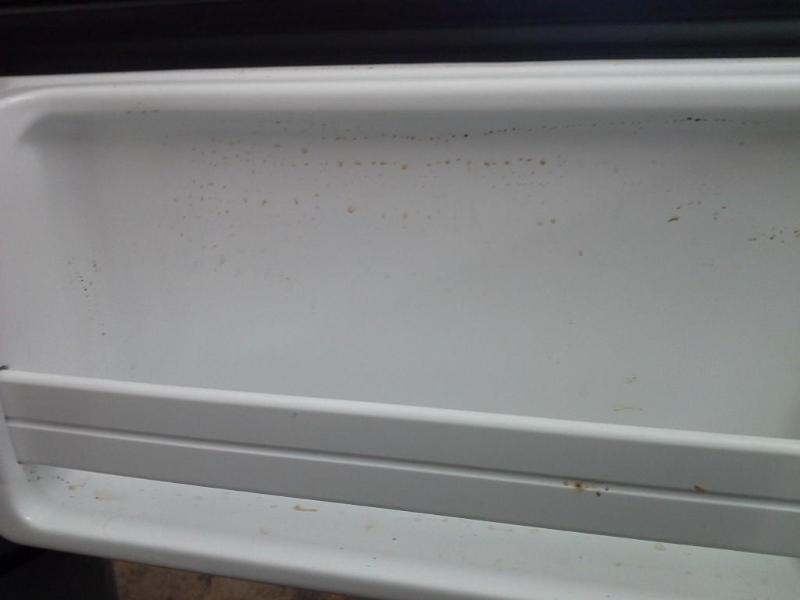 lot 162 image: Compact Refrigerator