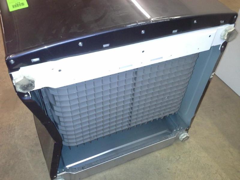 lot 174 image: WasherDryer Pedestal