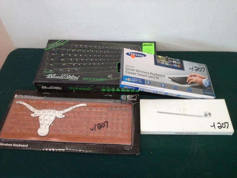 lot 207 image: 4 Keyboards
