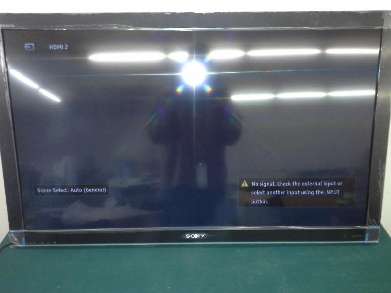 lot 223 image: Sony  47 Lcd Tv