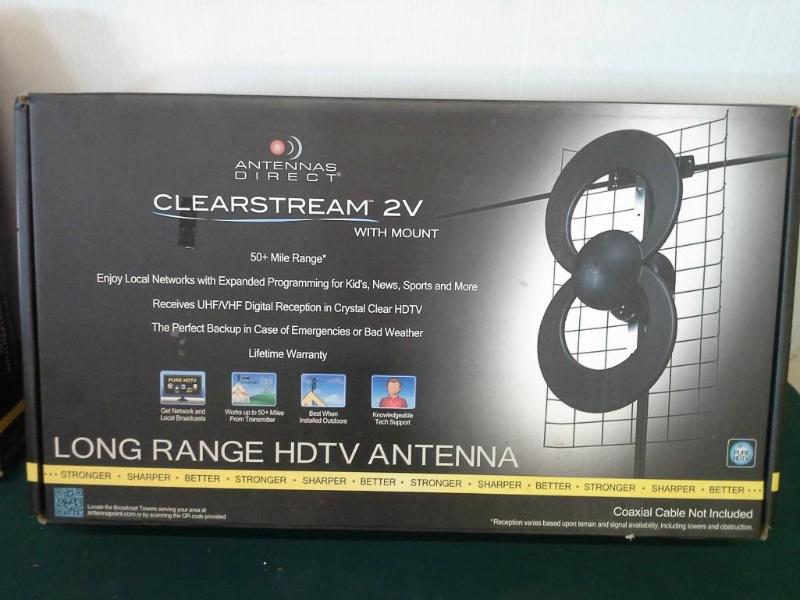 lot 228 image: Assorted Clear Stream Antennas
