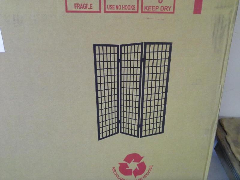 lot 295 image: Wooden Room Screen