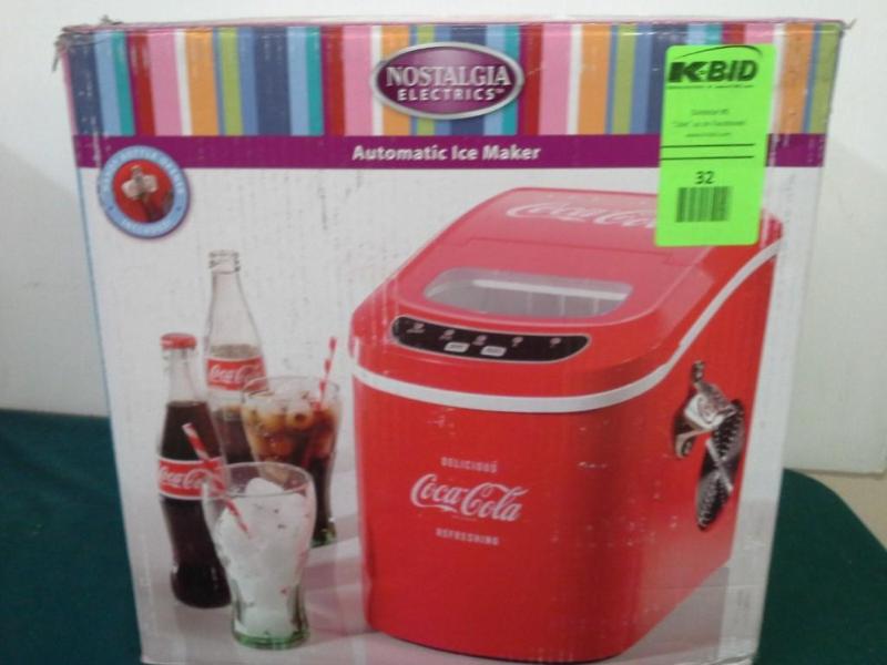 lot 32 image: Nostalgia Electrics Ice Maker