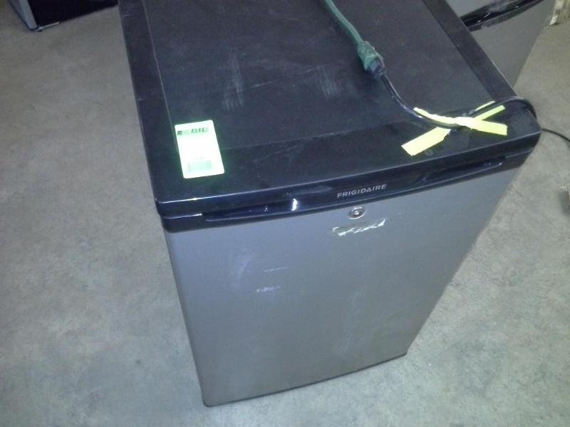 lot 356 image: Compact Refrigerator