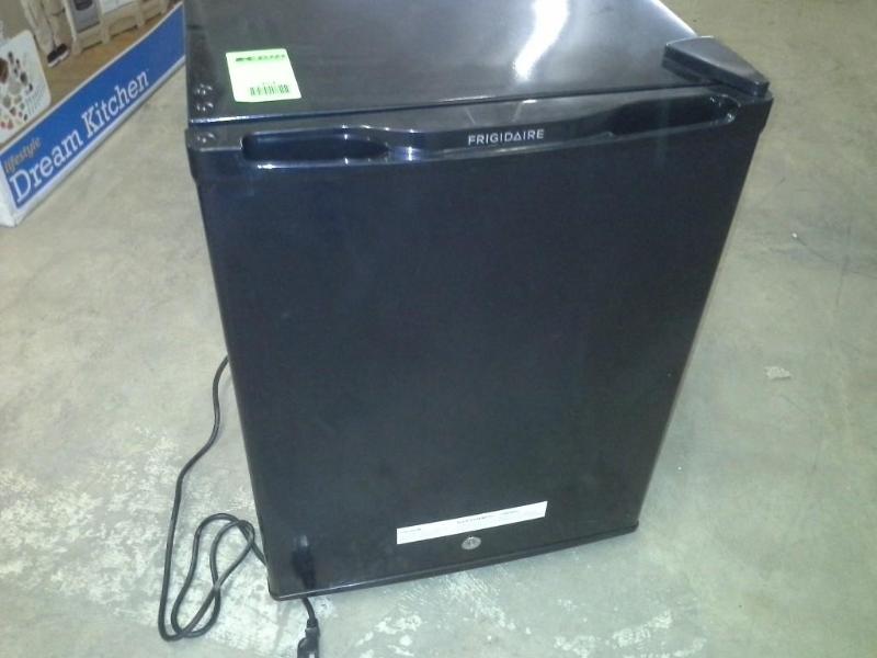 lot 361 image: Compact Refrigerator