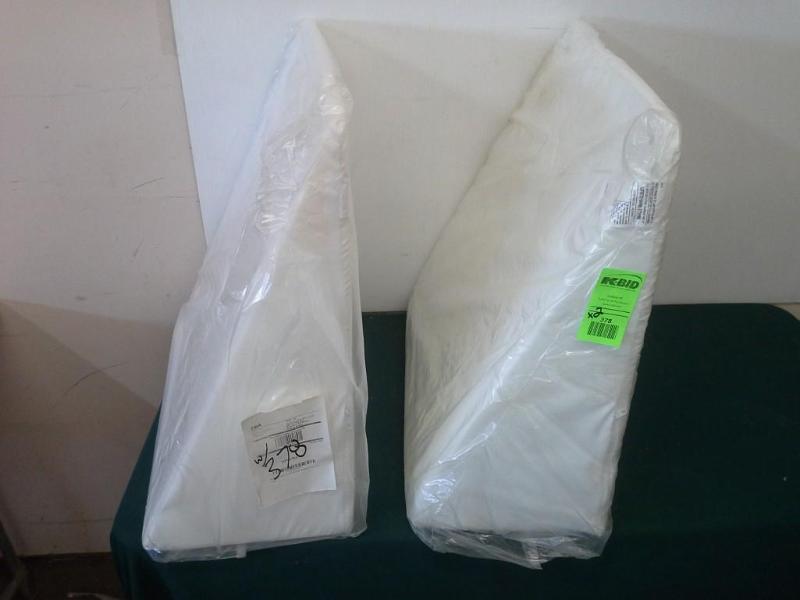 lot 378 image: Foam Bed Wedges