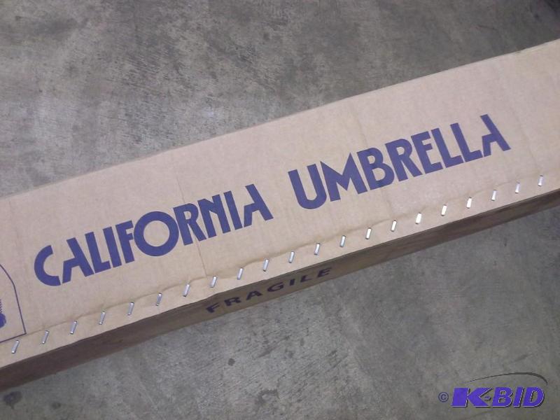 lot 407 image: California Umbrella