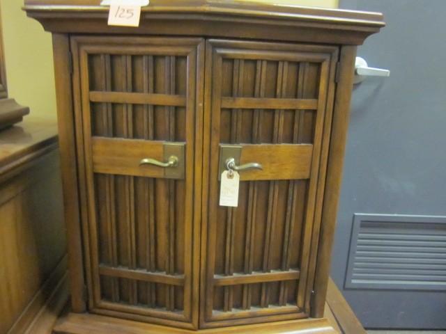 lot 125 image: Mid Century wall unit with shelf, (...