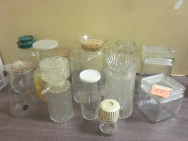 lot 27 image: Large lot of glass, vases and canni...