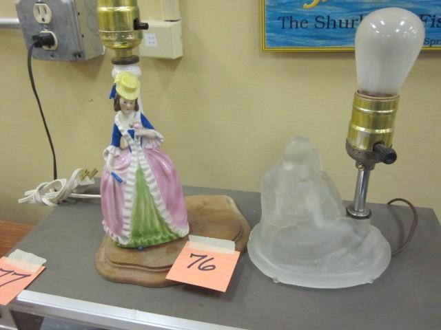 lot 76 image: Lot of (2) vintage table lamps....