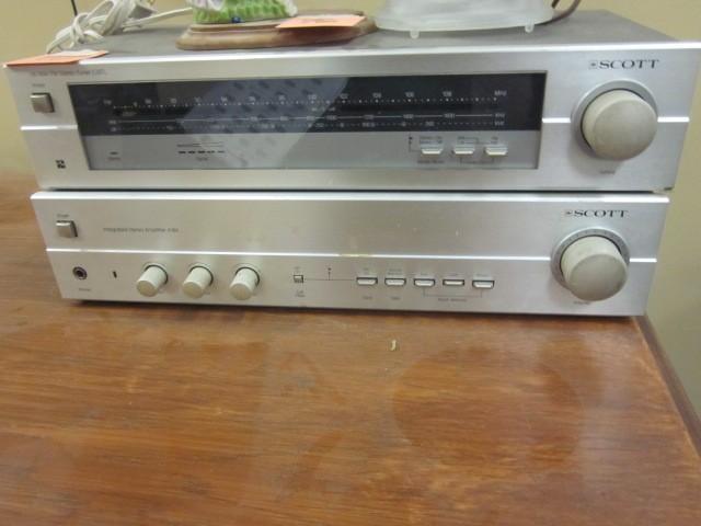 lot 77 image: Scott stereo tuner, 528TL and ampli...