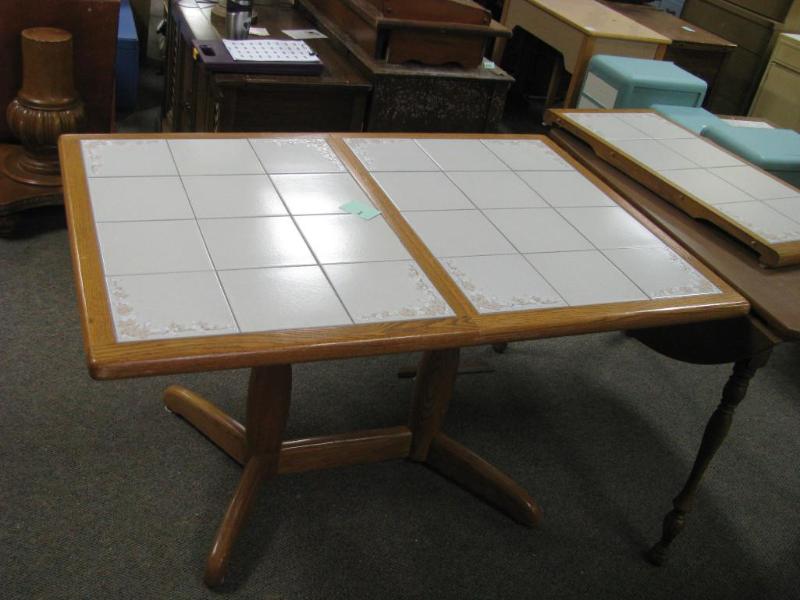 Well built tile table in excellent ...