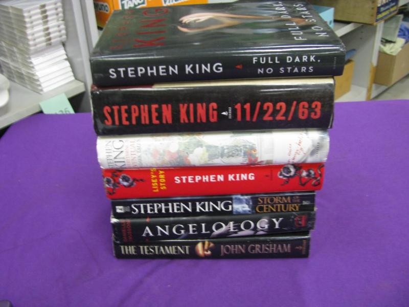 Novels mostly Stephen King see phoo...