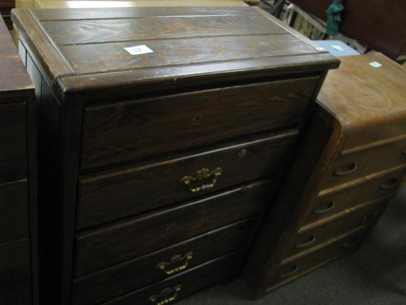 sturdy 5 drawer dresser. Drawer pul...