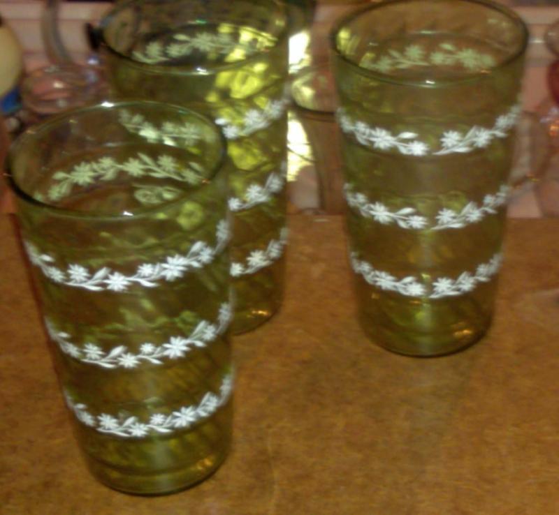 Set of 3 vintage green water glasse...