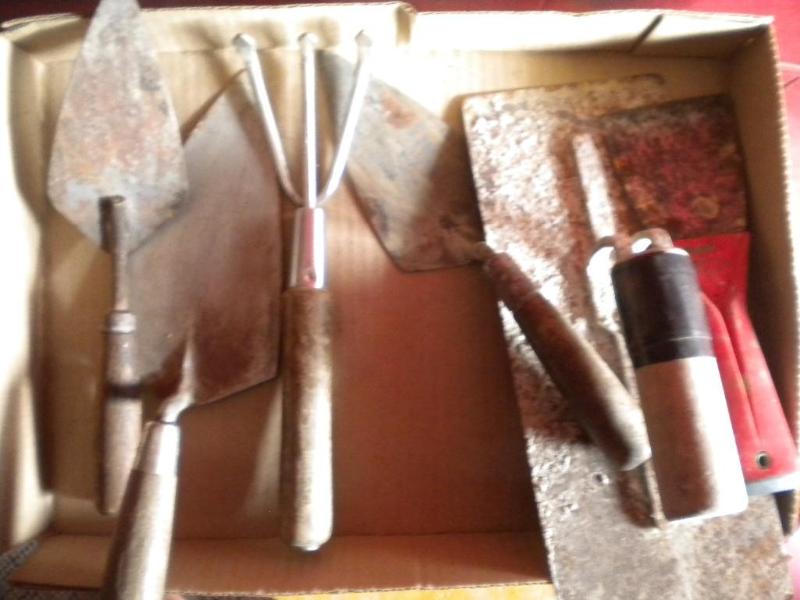 Lot of vintage garden tools...