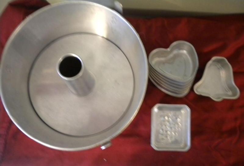 Angel foot cake pan and Jell-O mold...
