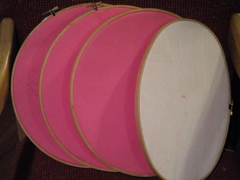 Lot of 4 embroidery hoops...
