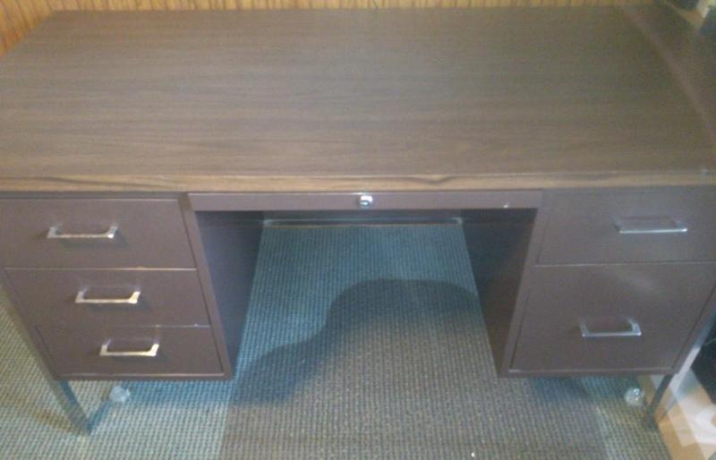 Wood top, metal bottom desk...