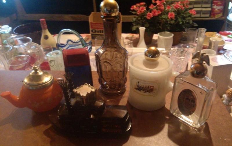 Set of 6 vintage Avon bottles. 1970...