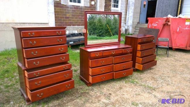 Cherry Dresser Set, 3pc plus mirror...