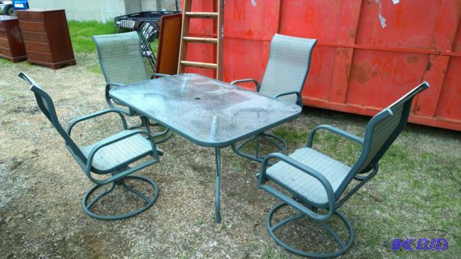 Patio Set with 4 Chairs...