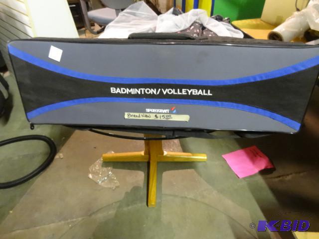 lot 107 image: New Sportcraft badminton volleyball...
