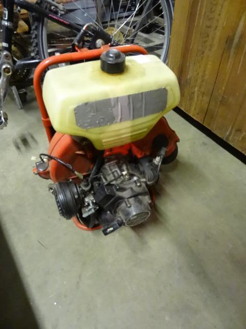 lot 129 image: Craftsman gas powered back pack blo...
