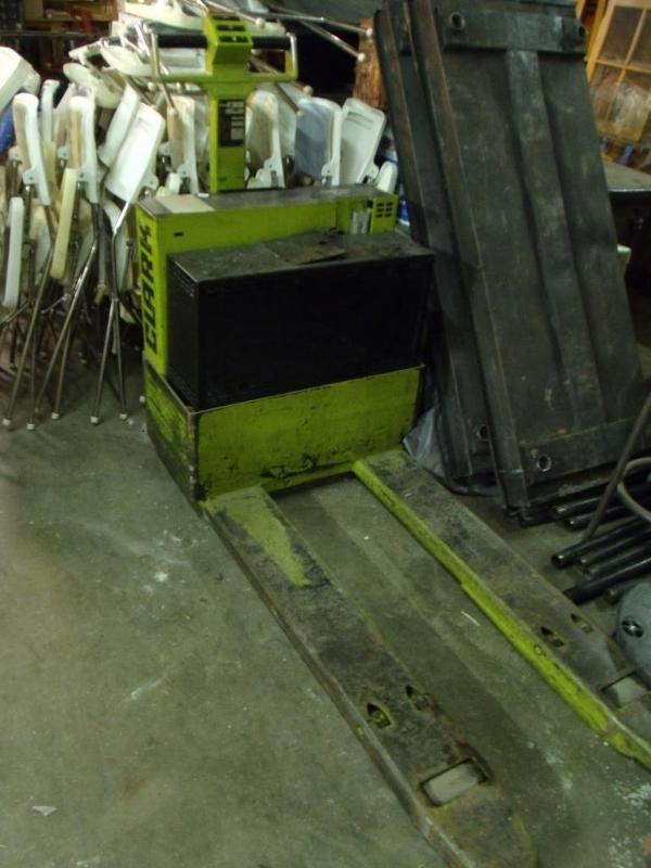 lot 14 image: Clark battery powered pallet jack. ...