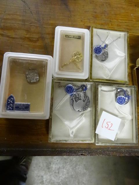 lot 152 image: 5 religious necklaces...