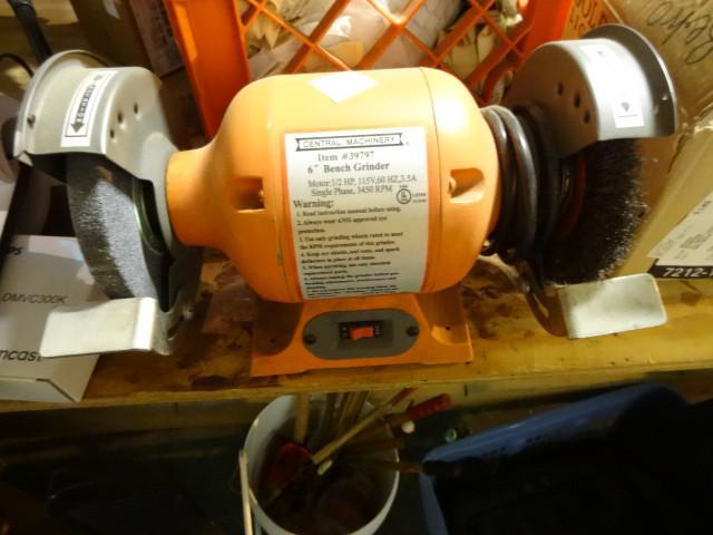 lot 164 image: Central Machinery 6" grinder...