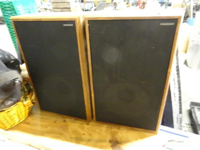 lot 173 image: 2 american acoustics stereo speaker...