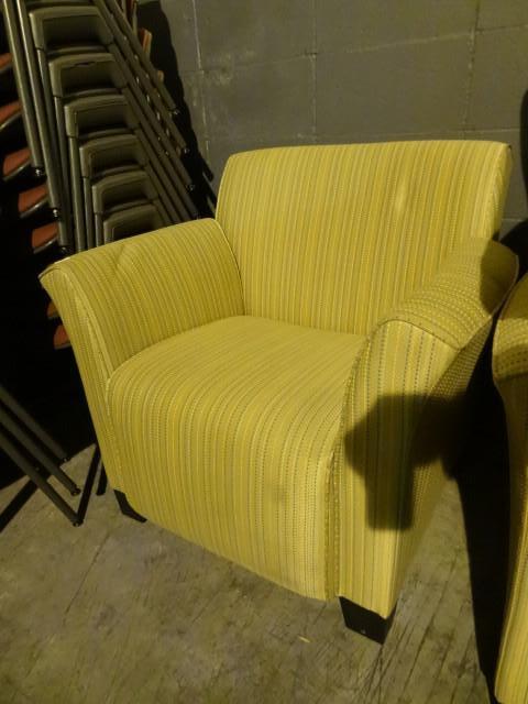 lot 51 image: Fabric waiting room sofa chair....