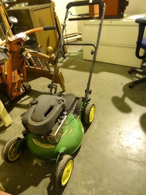 lot 52 image: John Deere JS61 push mower. Recoil ...