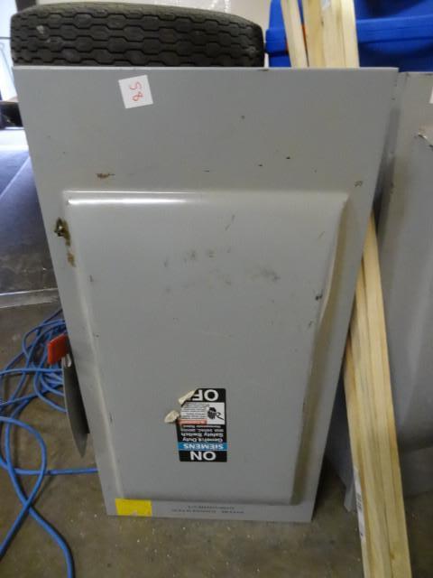 lot 59 image: Siemens general duty safety switch....