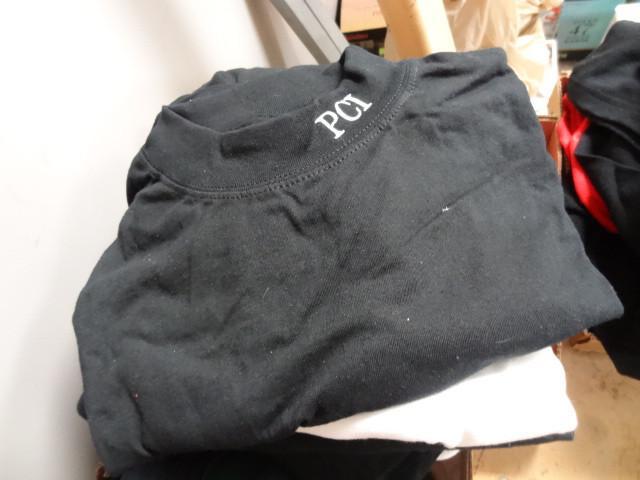 lot 79 image: Approx 10 XL shirts. New...