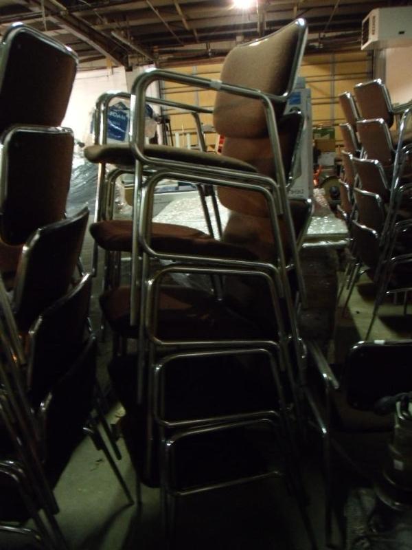 lot 8 image: 5 metaL framed stack chairs...
