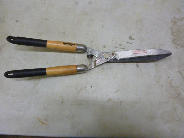 lot 153 image: Craftsman Trimmer...