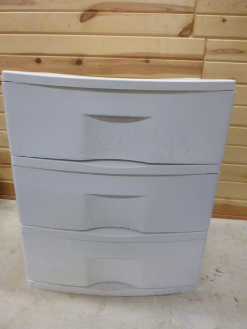 lot 163 image: 3 Drawer Storage Unit 24" X 21...