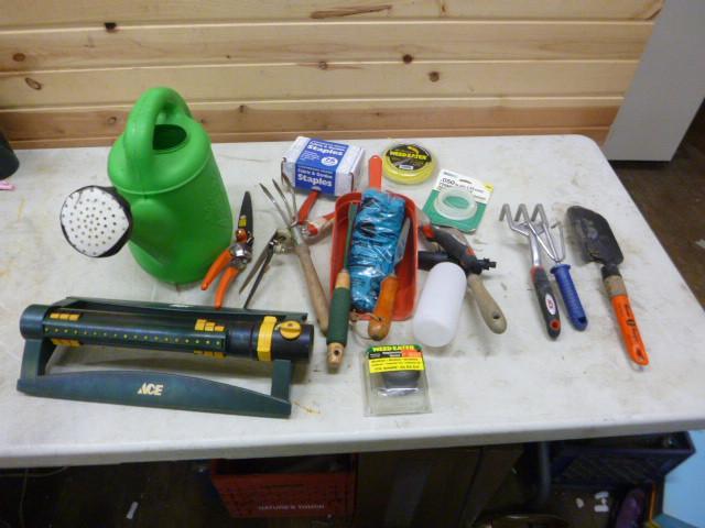 lot 168 image: Miscellaneous Garden ToolsItems...