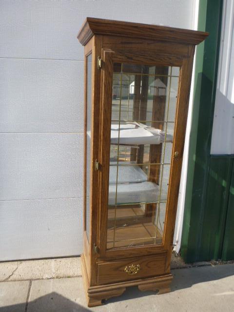 lot 17 image: Curio with 2 Shelves and Drawer &nb...