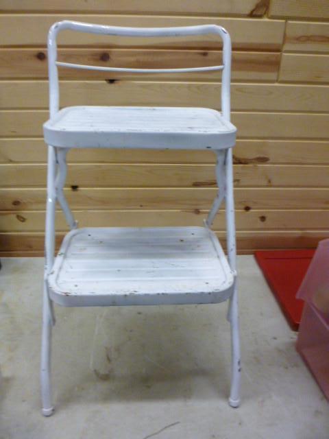 lot 174 image: Metal Step Stool...