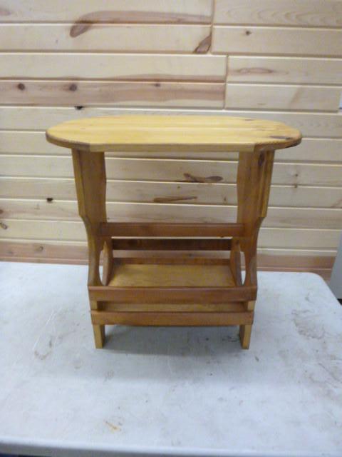 lot 228 image: End Table Magazine Rack 24" X ...