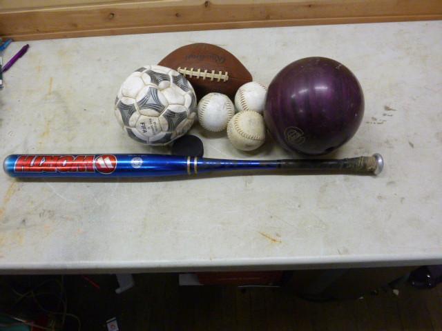 lot 275 image: Miscellaneous Sports Items...