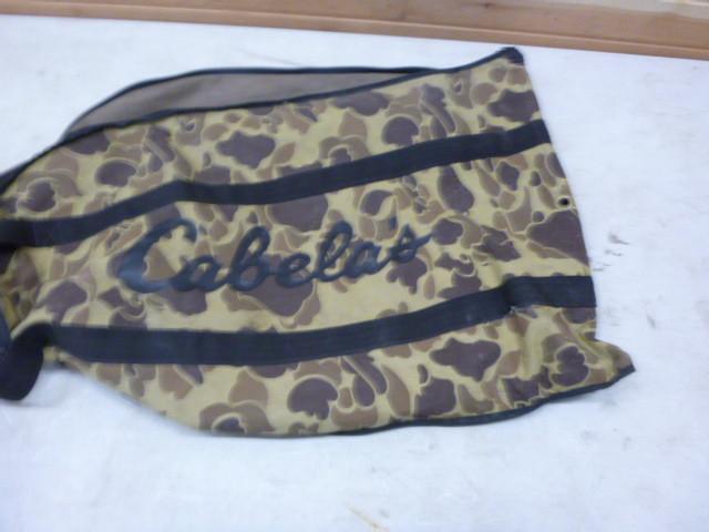 lot 286 image: Cabelas Wader Bag...