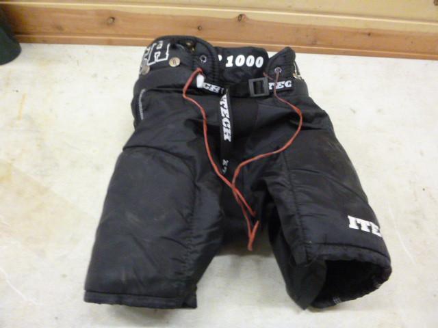 lot 46 image: ITech HP 1000 Hockey Pants Size You...