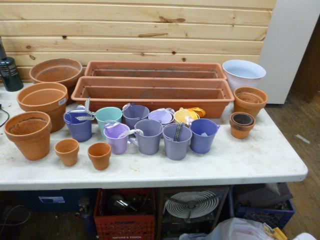 lot 95 image: Miscellaneous Planters...